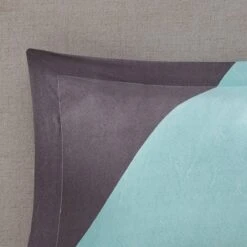 Queen 8pc Zuri Reversible Complete Bed Set Includes Sheets - Aqua -Furniture Promotion Shop GUEST ada4b677 4ca7 4726 8330 ddce4ab43aee